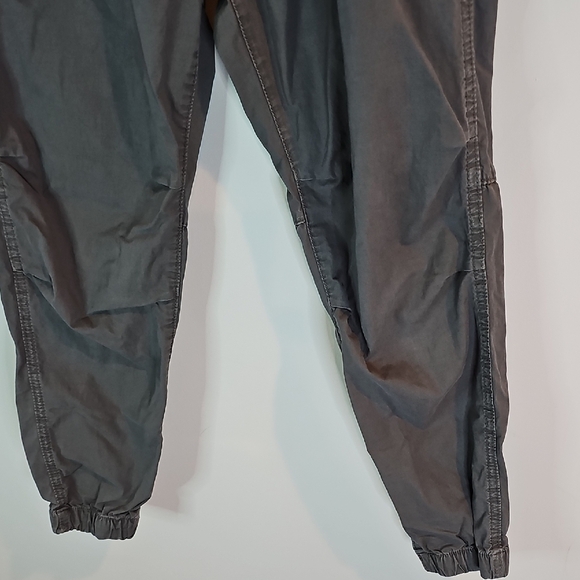 American Eagle Outfitters Dark Gray Joggers - Picture 3 of 8